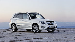 white Mercedes-Benz SUV, Mercedes GLK, Mercedes Benz, white cars, car HD wallpaper