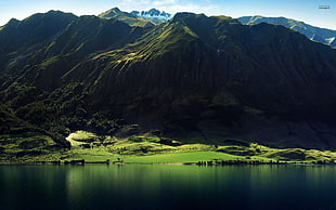 green mountains during mountains