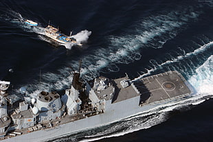 warship on sea at daytime HD wallpaper