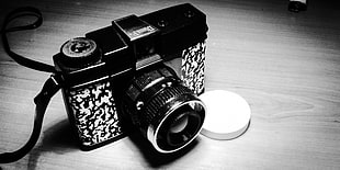 compact camera, photography, monochrome, vintage, camera HD wallpaper
