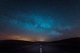 concrete road over stary night HD wallpaper