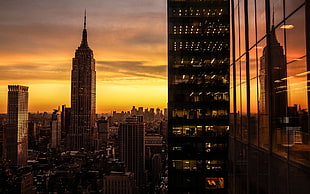 Empire state building photography during sunset HD wallpaper