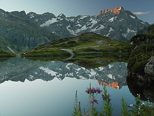 photography of snow mountain