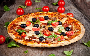 pizza with tomatoes photo HD wallpaper