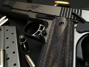 black and gray semi-automatic pistol, gun, Colt 1911, ammunition, weapon HD wallpaper