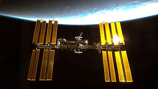 black and gold-colored space satellite, International Space Station HD wallpaper