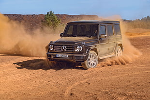 black Mercedes-Benz G-class SUV HD wallpaper