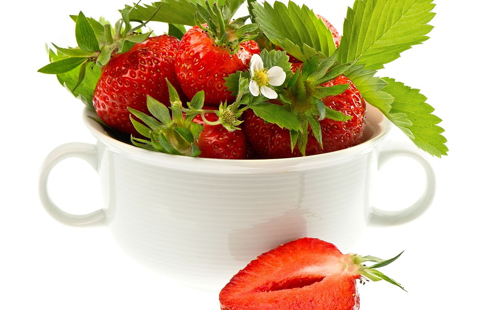 strawberries on bowl HD wallpaper