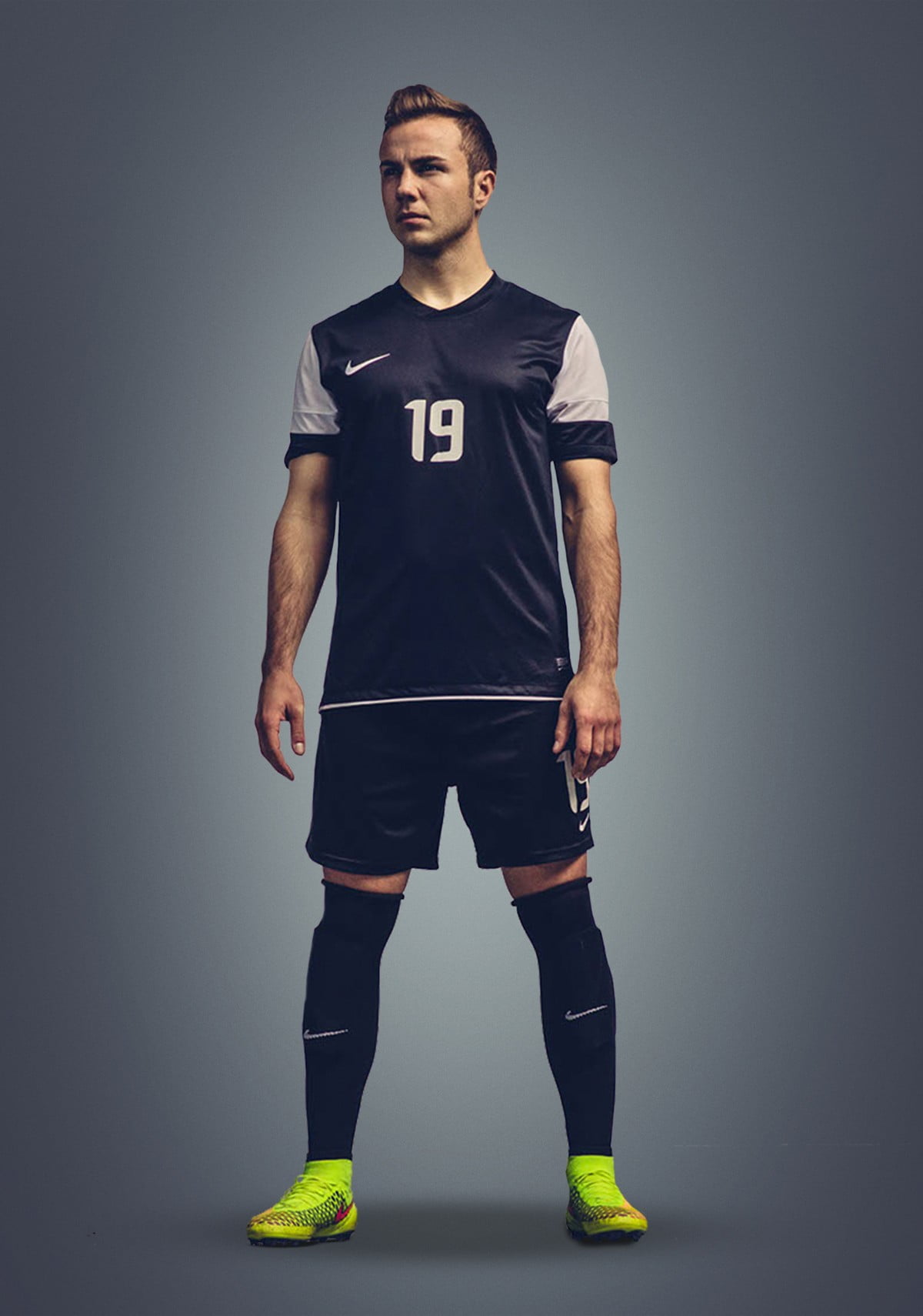 Men's black and gray Nike jersey shirt and shorts set, Mario Götze, soccer,  Germany, Bayern Munchen HD wallpaper | Wallpaper Flare