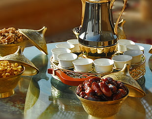 Tea,  Dried fruit,  Nuts,  Raisins