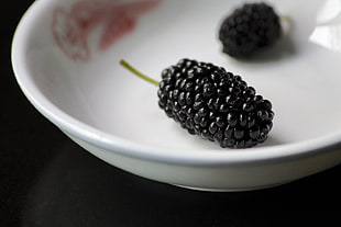 black frut, Mulberry, Berries, Dish HD wallpaper