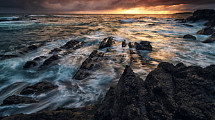 gray rock cliff near the sea during sunset, bermeo HD wallpaper