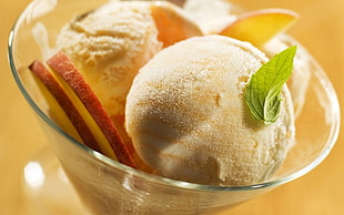 scoop of ice cream with leaf HD wallpaper