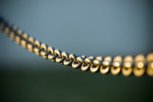 gold-colored chain link HD wallpaper