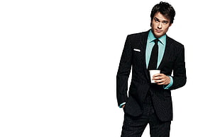 man in black and teal notch lapel suit jacket and dress shirt HD wallpaper
