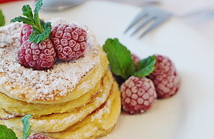 hot cakes topped with red raspberries HD wallpaper