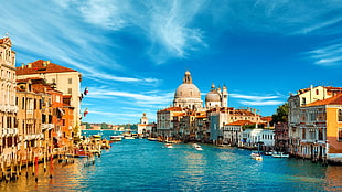 brown and orange concrete buildings, Venice, Italy, city, sea