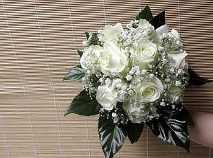 white roses bouquet