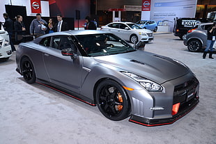 silver Nissan GT-R coupe HD wallpaper