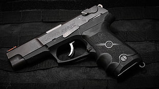black and gray semi-automatic pistol, gun, pistol, Ruger, Ruger P89 HD wallpaper