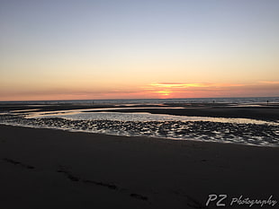 shore near ocean at golden hour, beach, sand, sunset, sky HD wallpaper