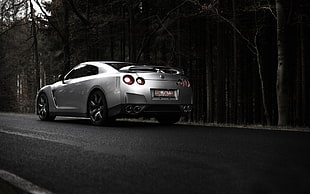 black and gray car stereo, Nissan GT-R HD wallpaper