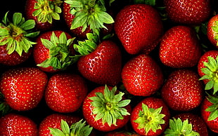bunch of strawberry photo HD wallpaper
