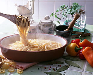 cooked pasta on white and brown ceramic bowl HD wallpaper